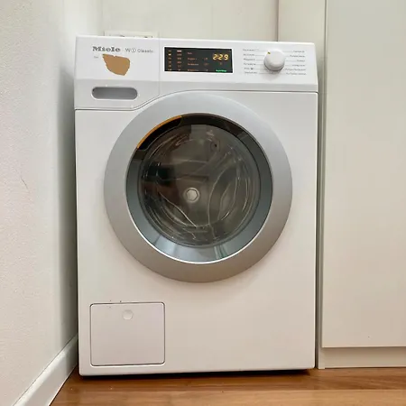 Cacatsu Apartment