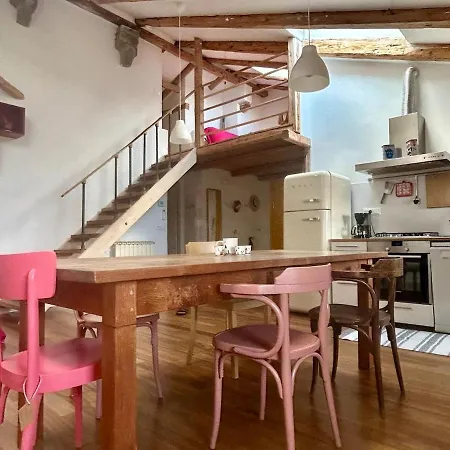 Apartment Cacatsu